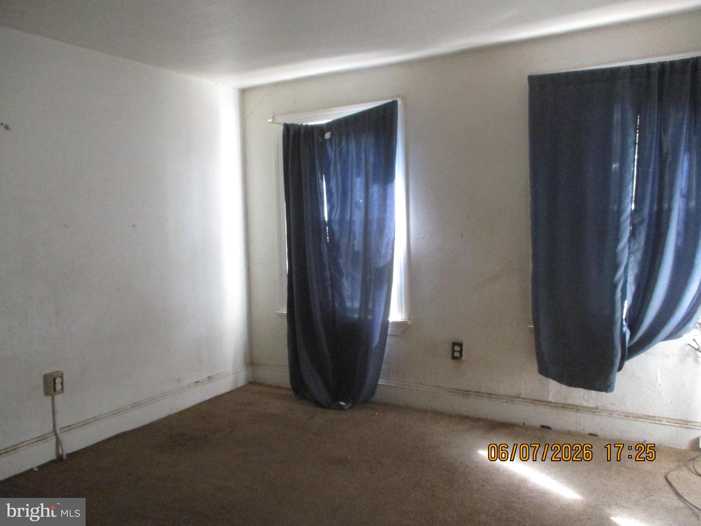 1000 Wright St Property Photo 7