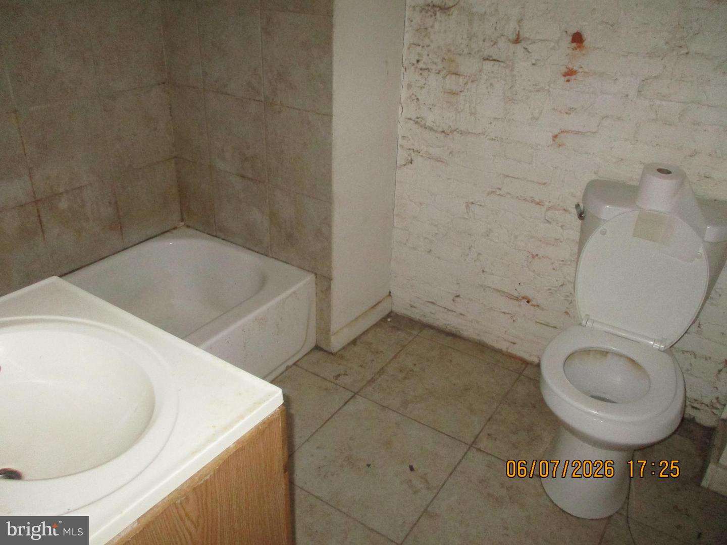 1000 Wright St Property Photo 9