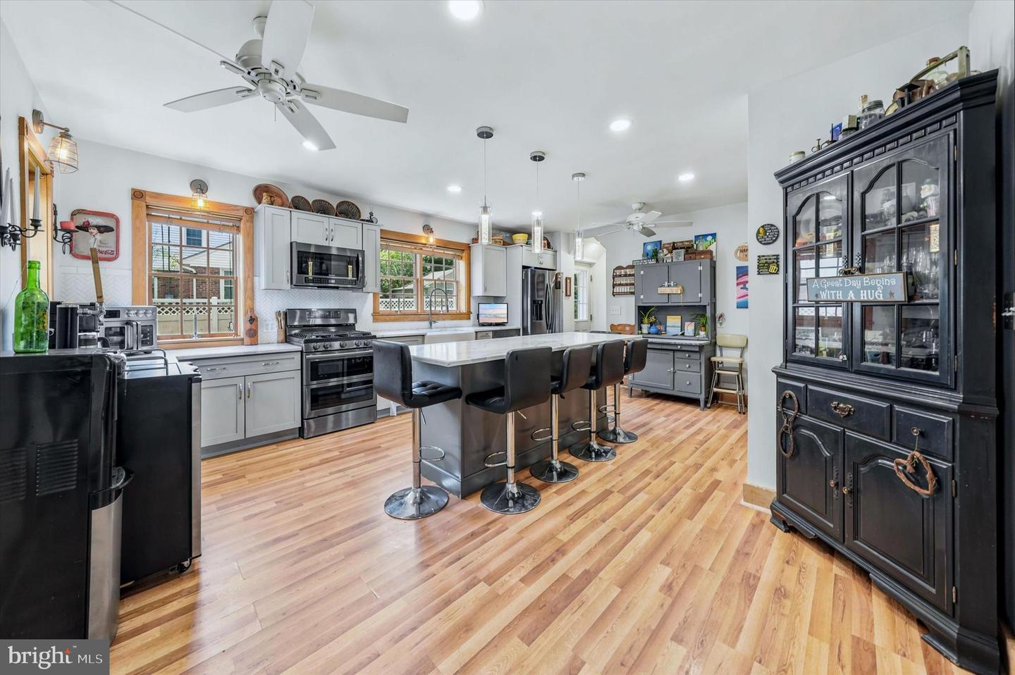 100 Maple Property Photo 16