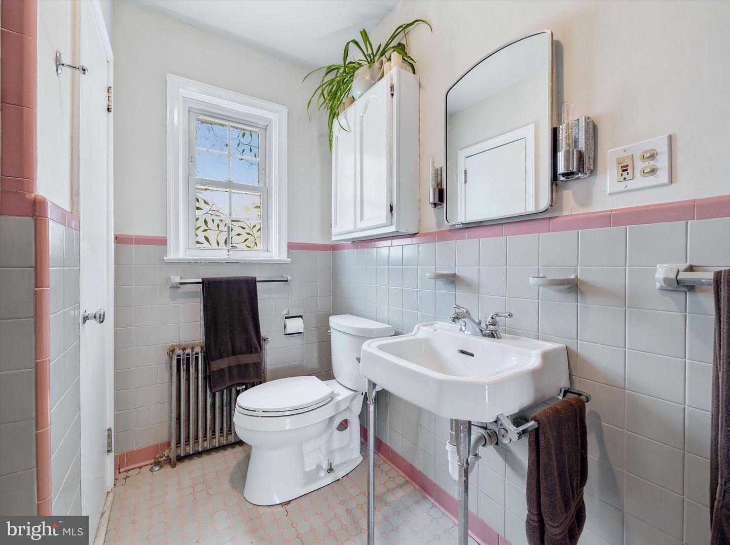 100 Maple Property Photo 23