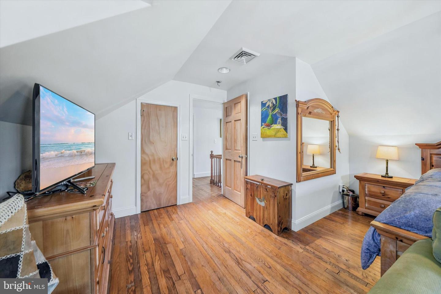 100 Maple Property Photo 31