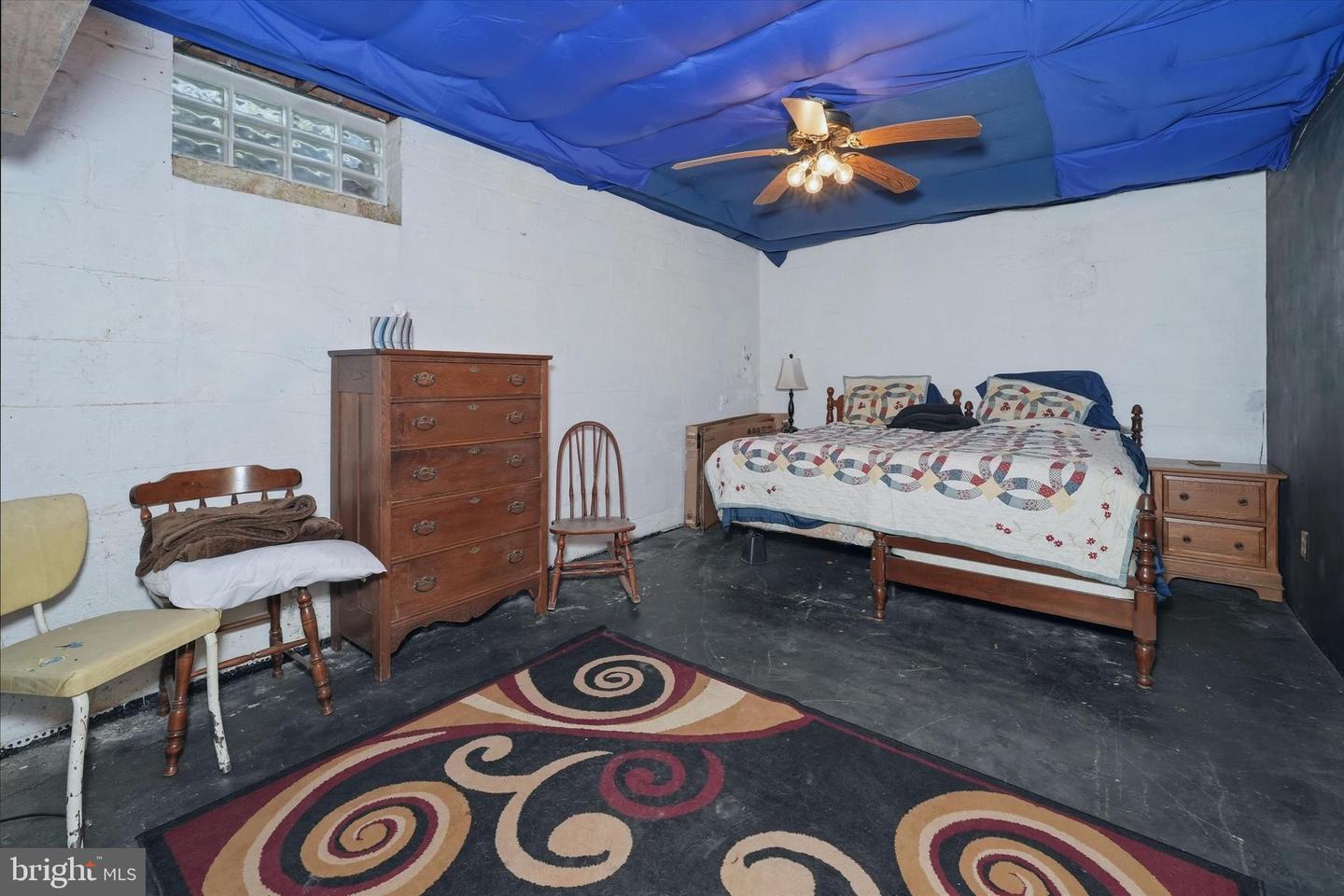 100 Maple Property Photo 37