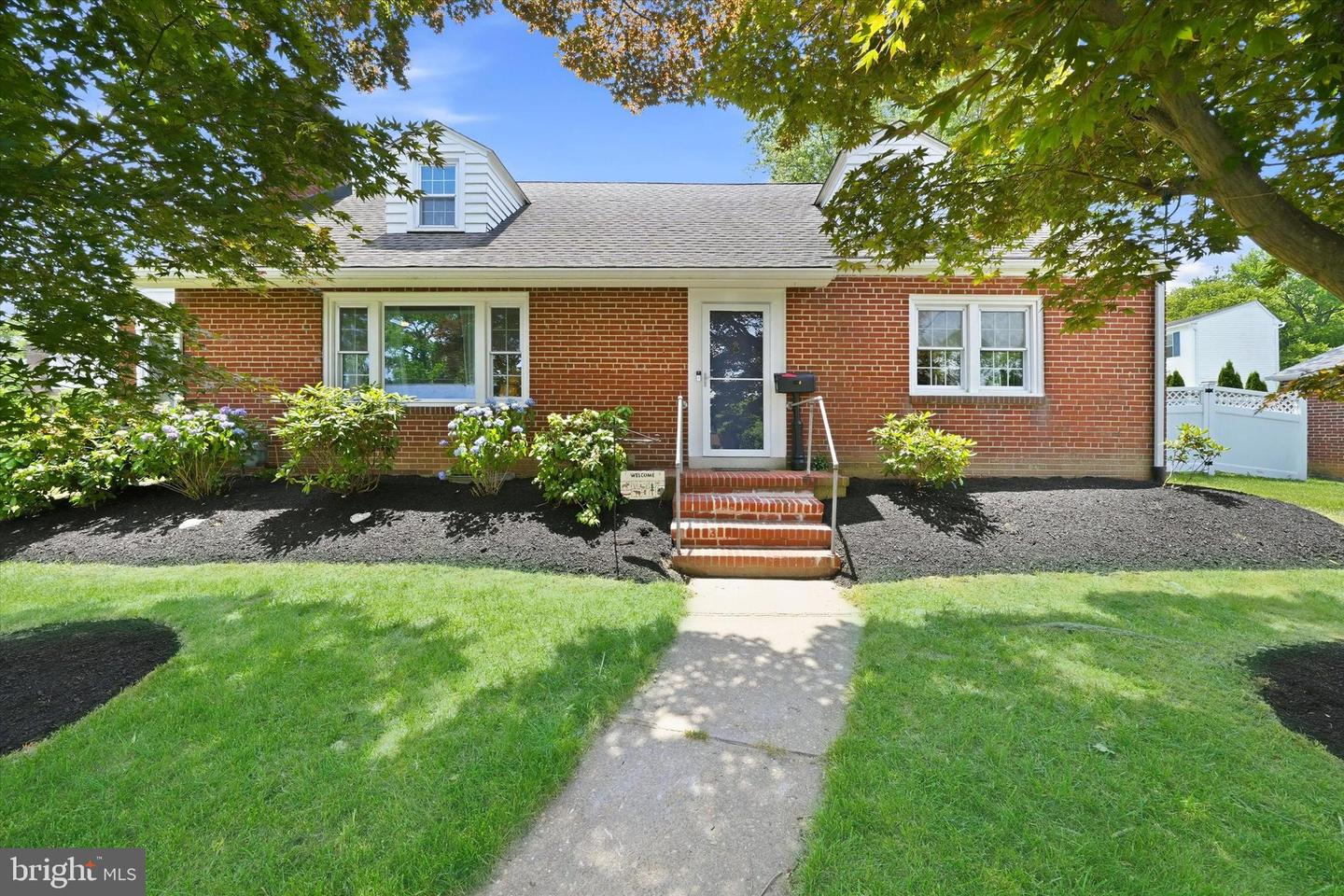 100 Maple Property Photo 51