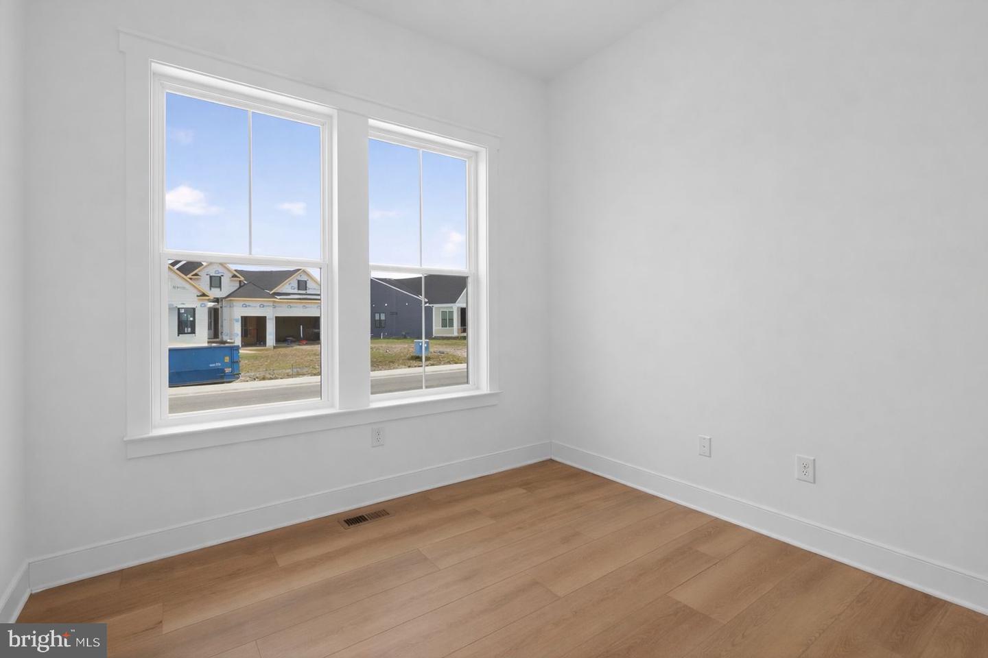 1914 Dixon Way Property Photo 21