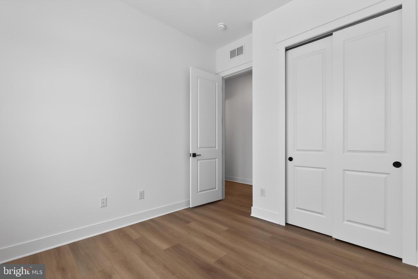 1914 Dixon Way Property Photo 22