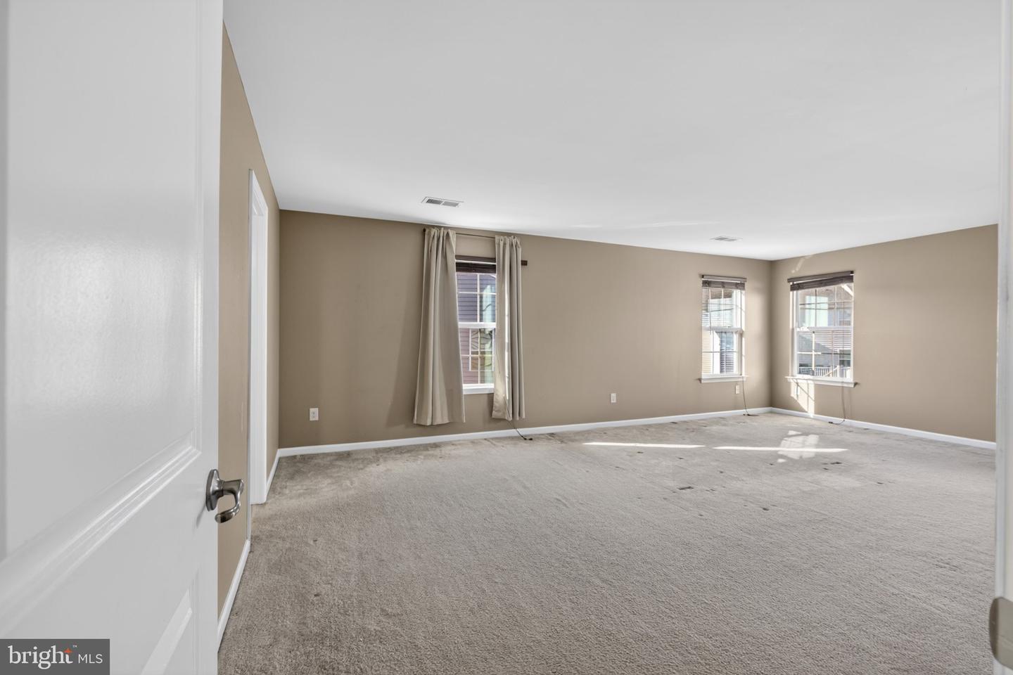 372 Tiger Lily Dr Property Photo 26