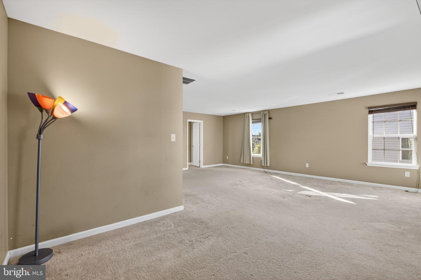 372 Tiger Lily Dr Property Photo 28