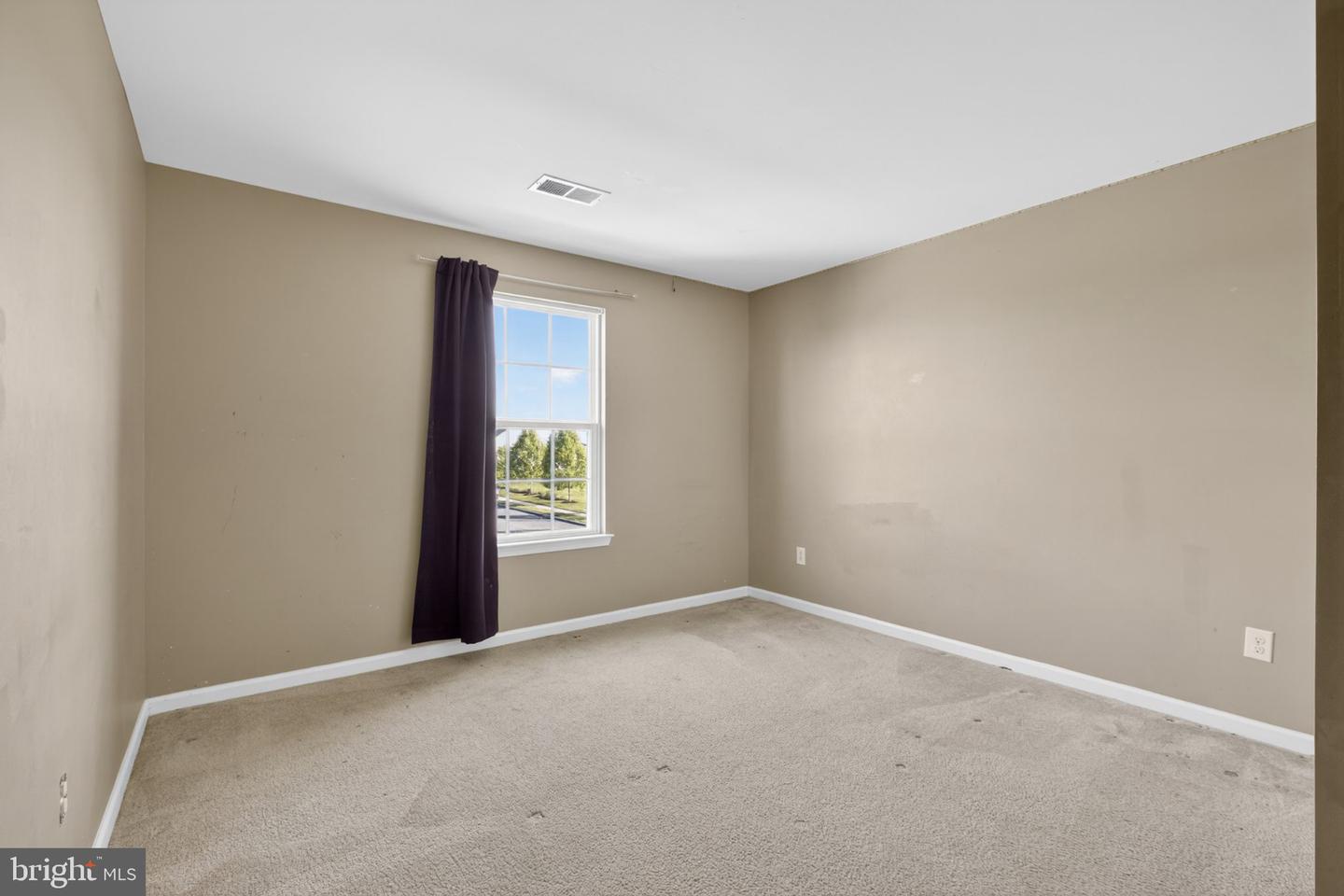 372 Tiger Lily Dr Property Photo 41