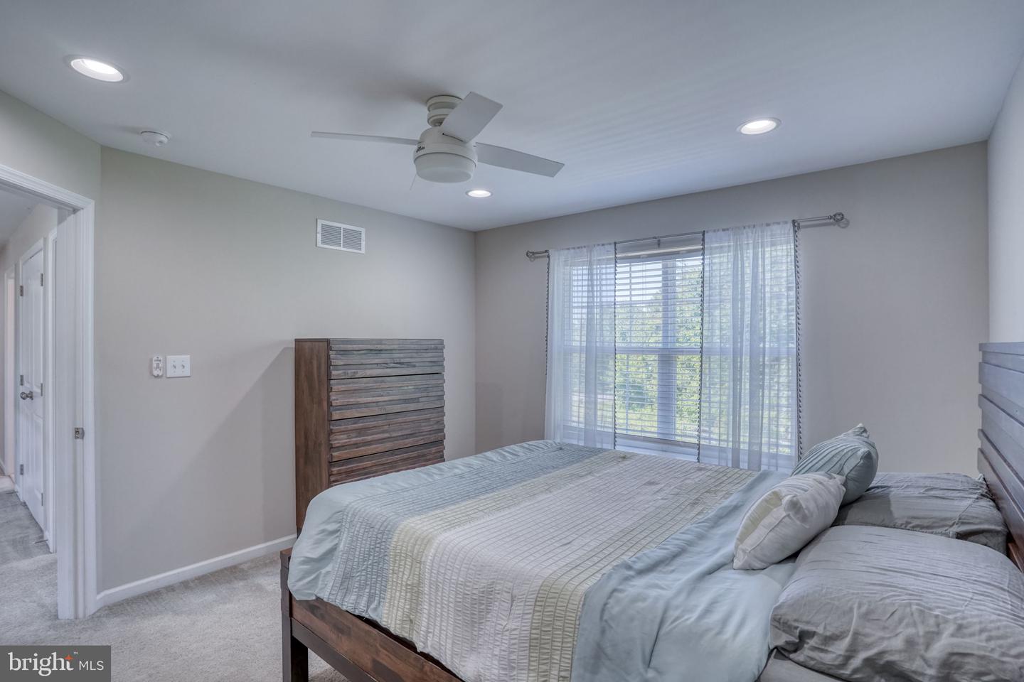 549 Aviemore Dr Property Photo 31