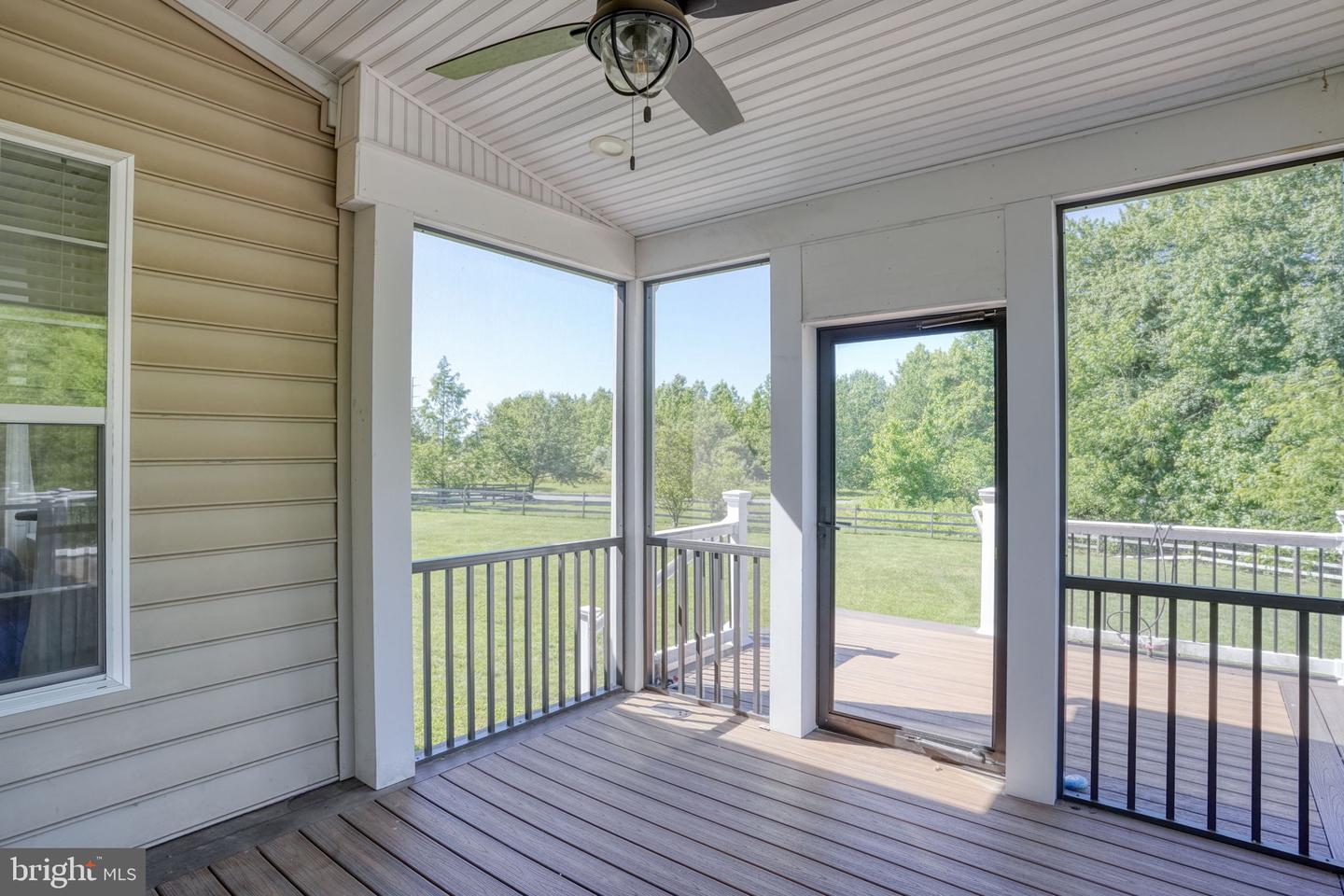 549 Aviemore Dr Property Photo 34