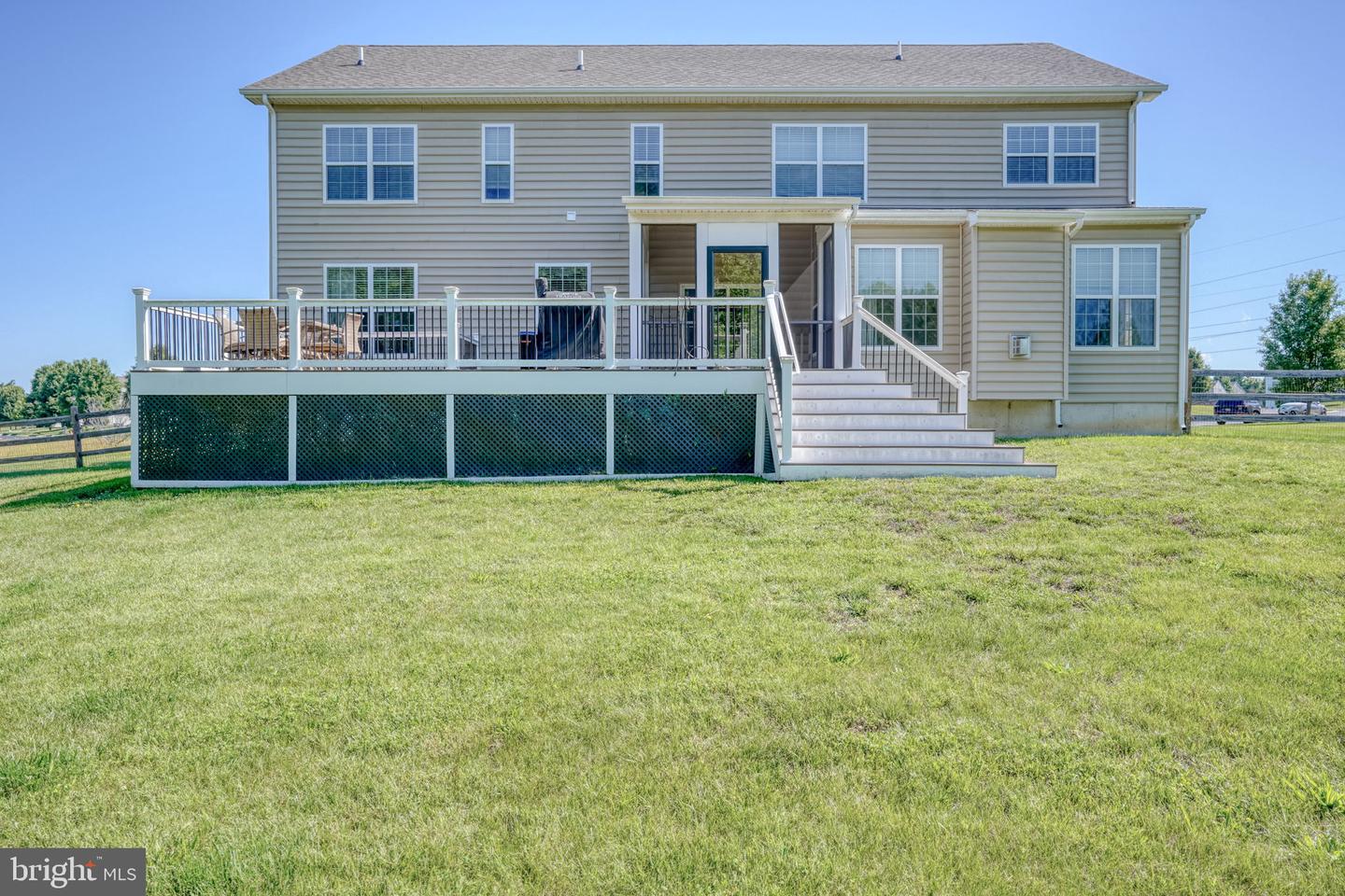 549 Aviemore Dr Property Photo 43