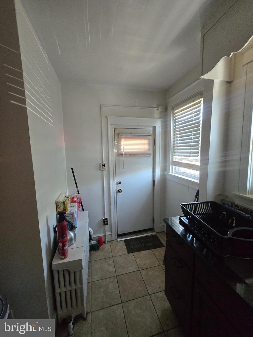21 W 39th St Property Photo 8