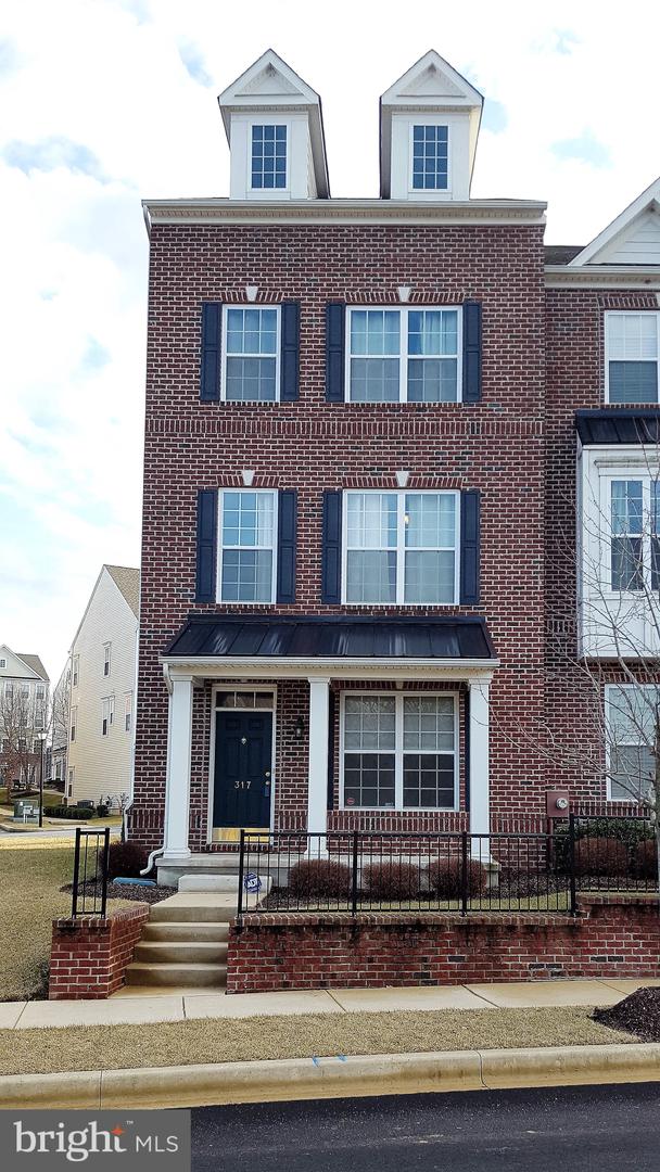 317 LENAPE WAY Property Photo 1