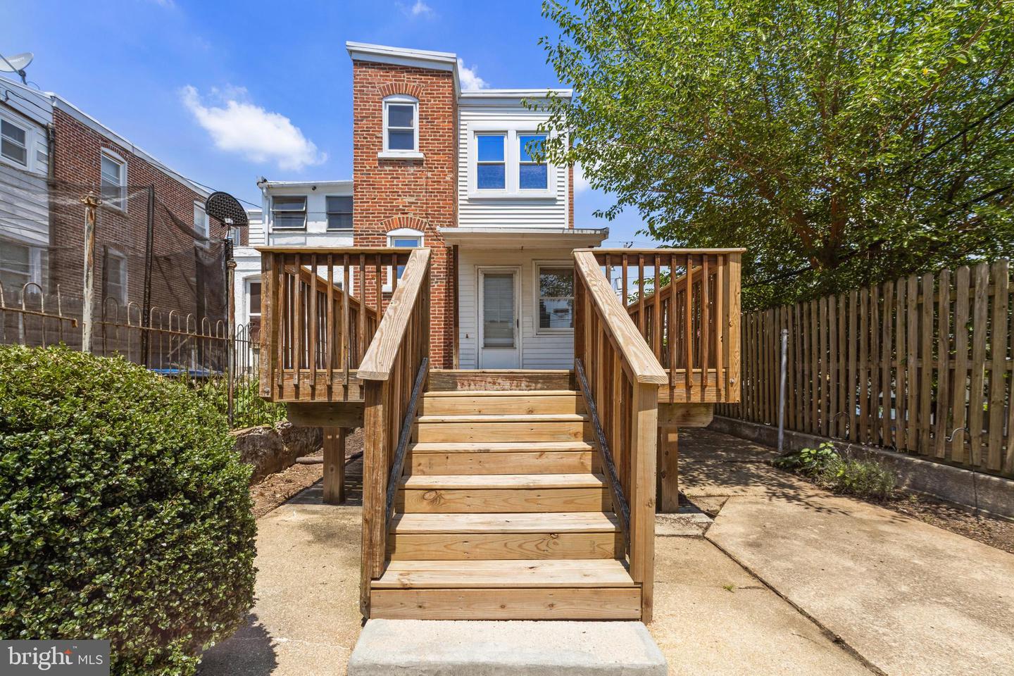 1200 Maple St Property Photo 55