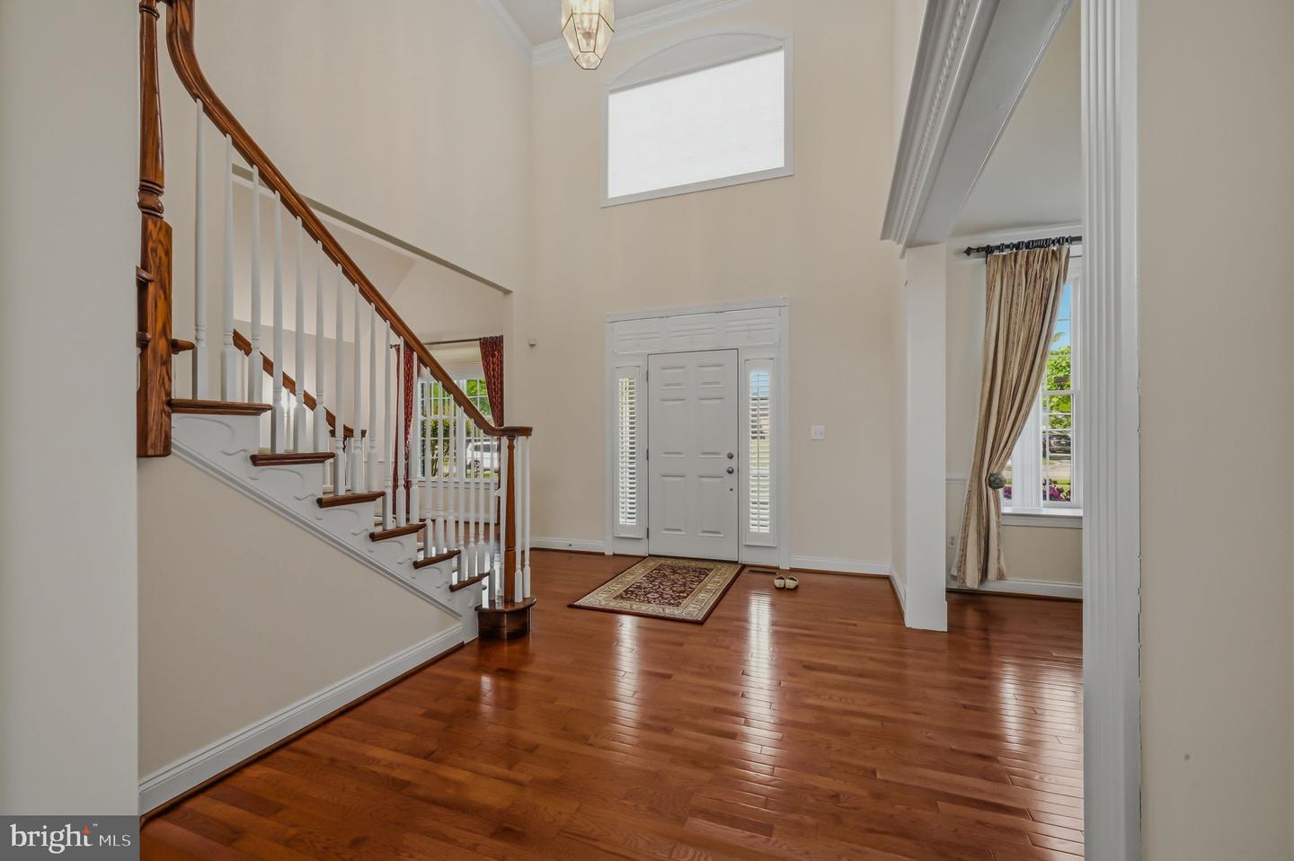 723 Parkman Dr Property Photo 3