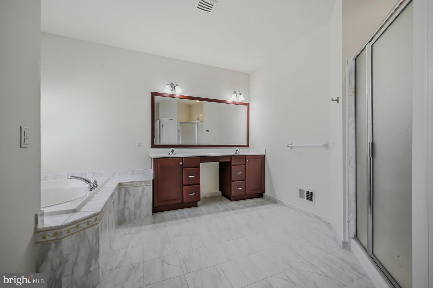 723 Parkman Dr Property Photo 26