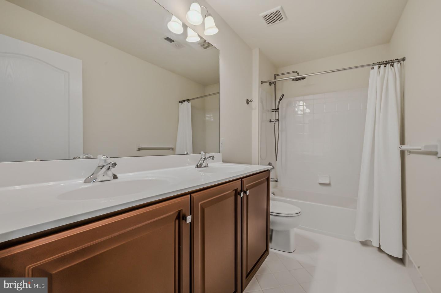 723 Parkman Dr Property Photo 35