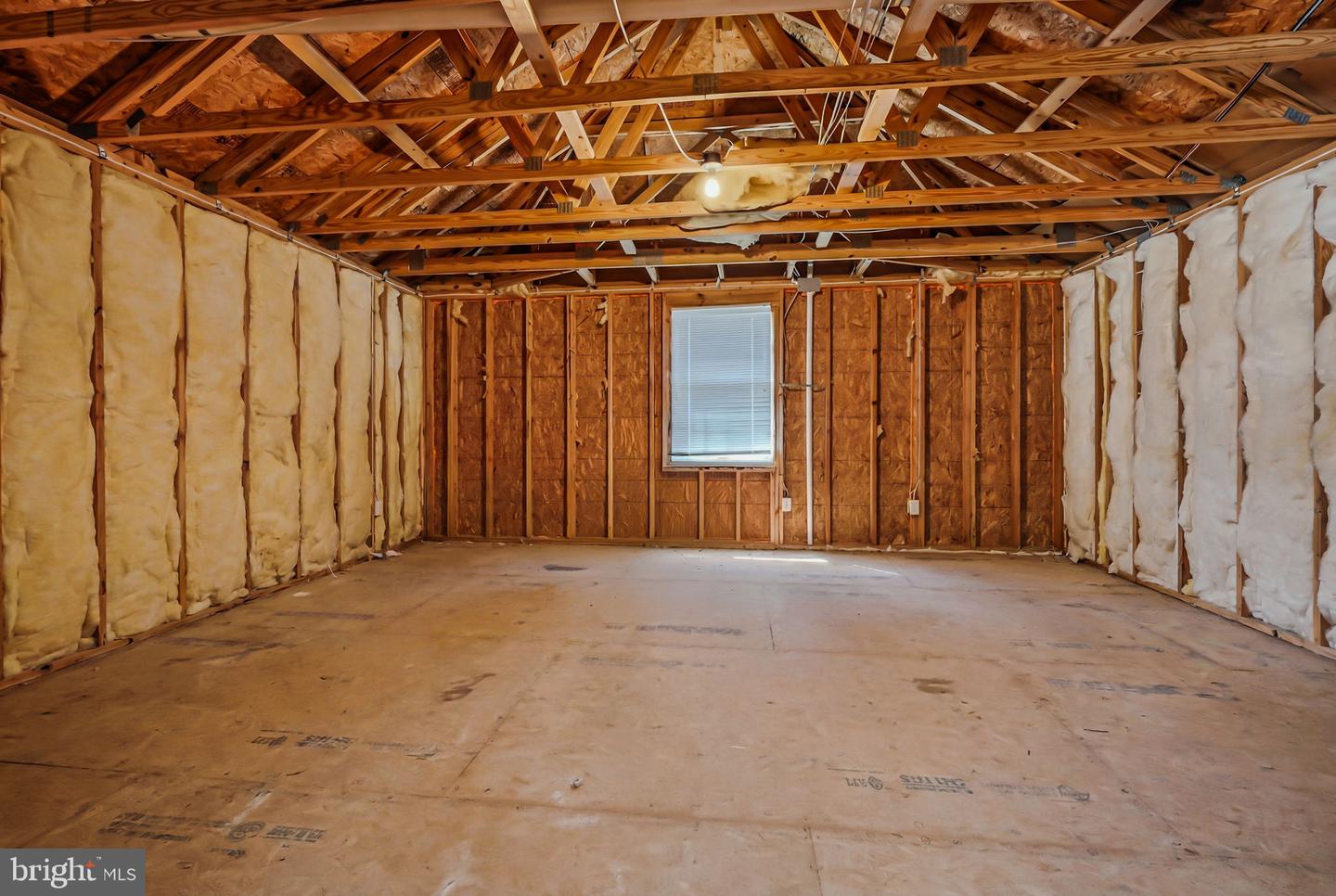 723 Parkman Dr Property Photo 36