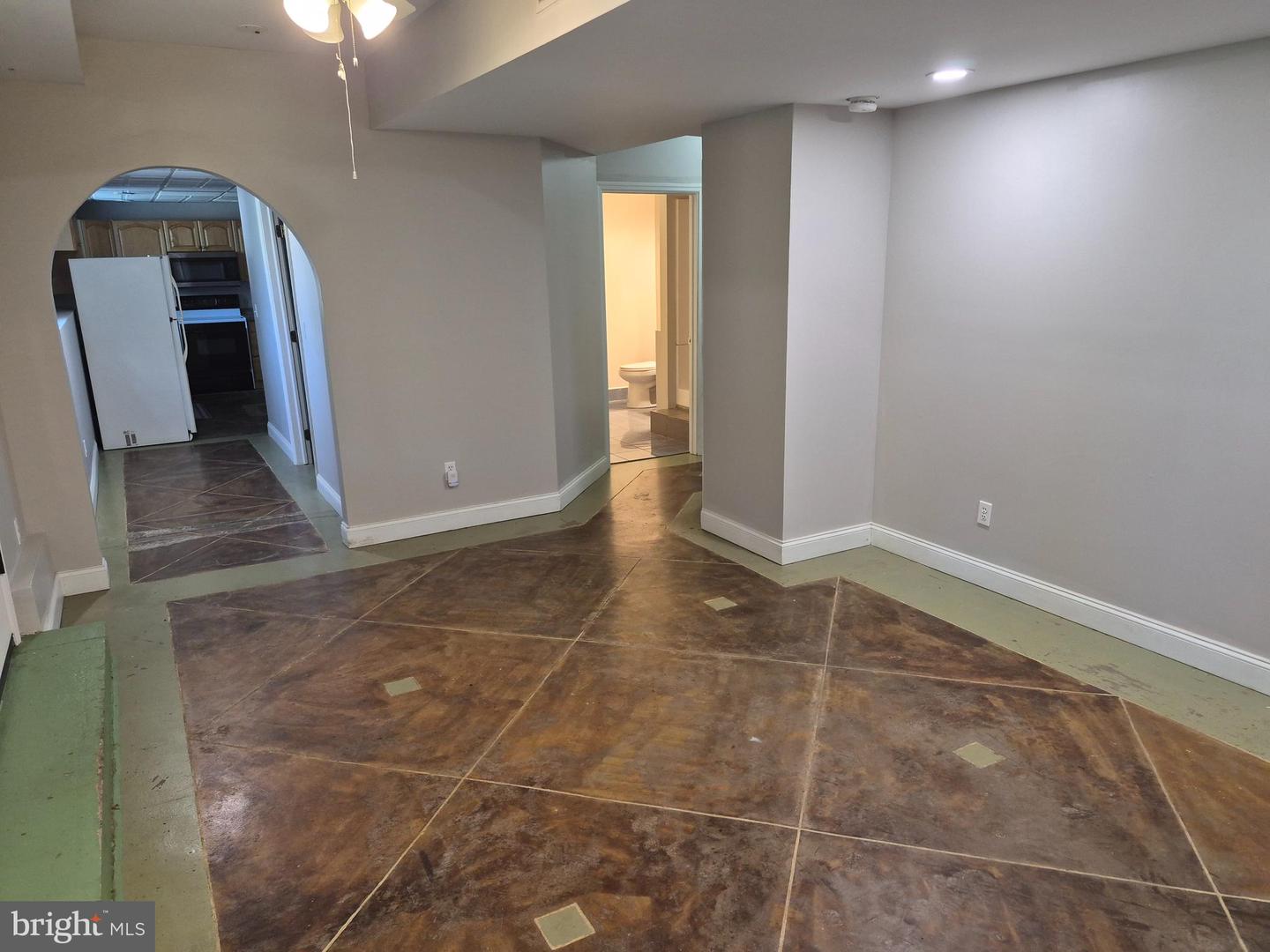 1211 Nottingham Rd Property Photo 4