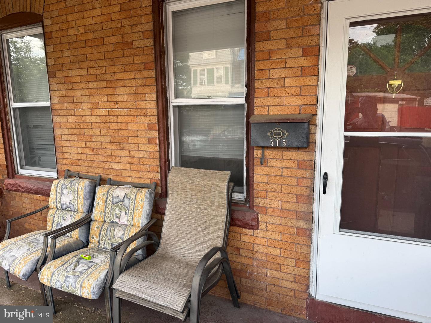 515 N Scott St Property Photo 1