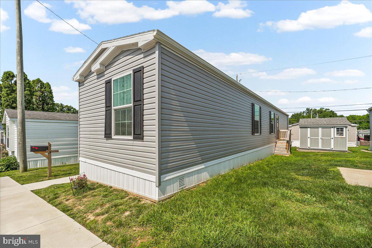513 Canter Rd #128 Property Photo 2