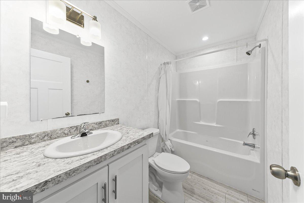 513 Canter Rd #128 Property Photo 15