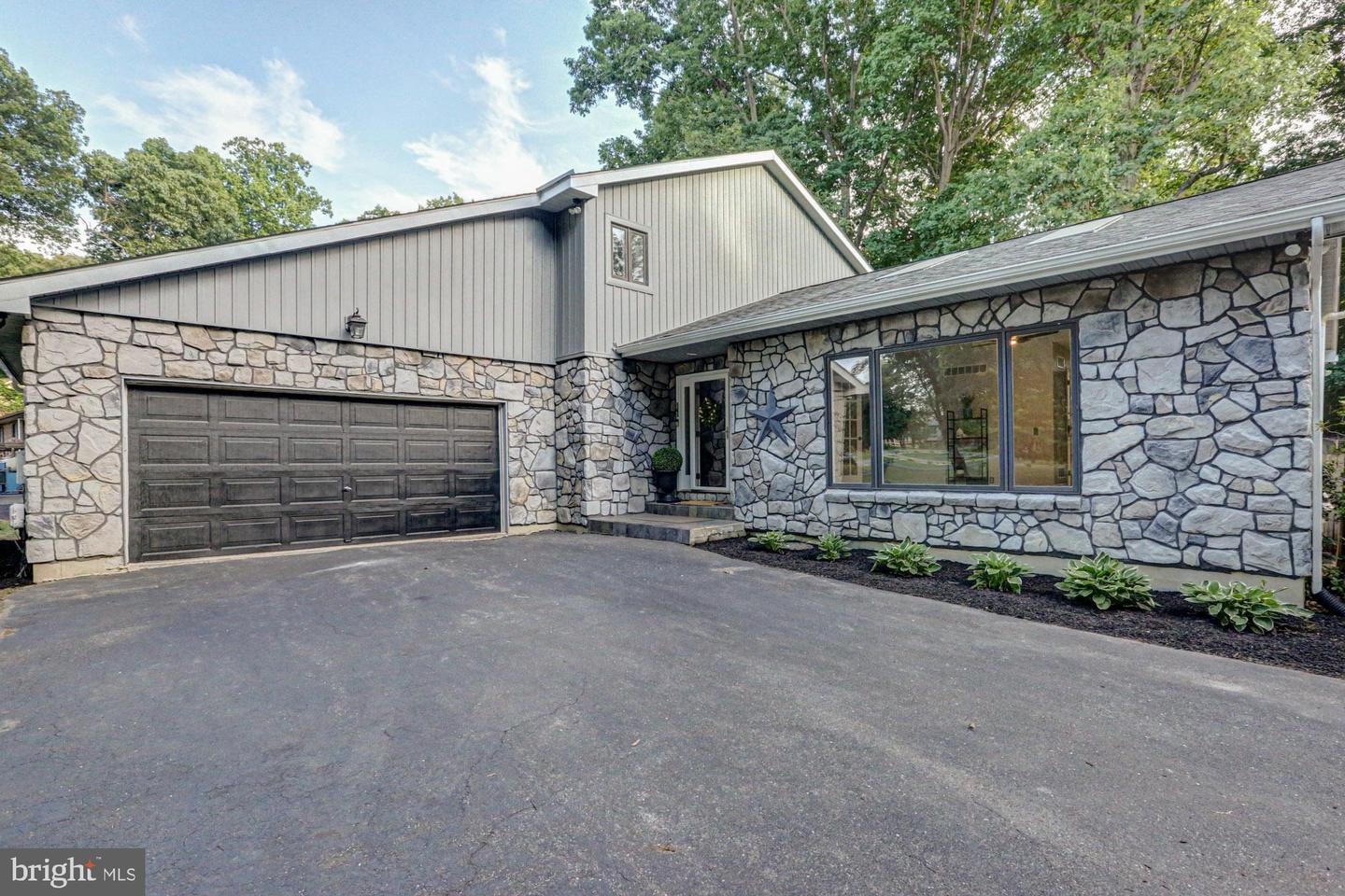 147 CRYSTAL RUN DR