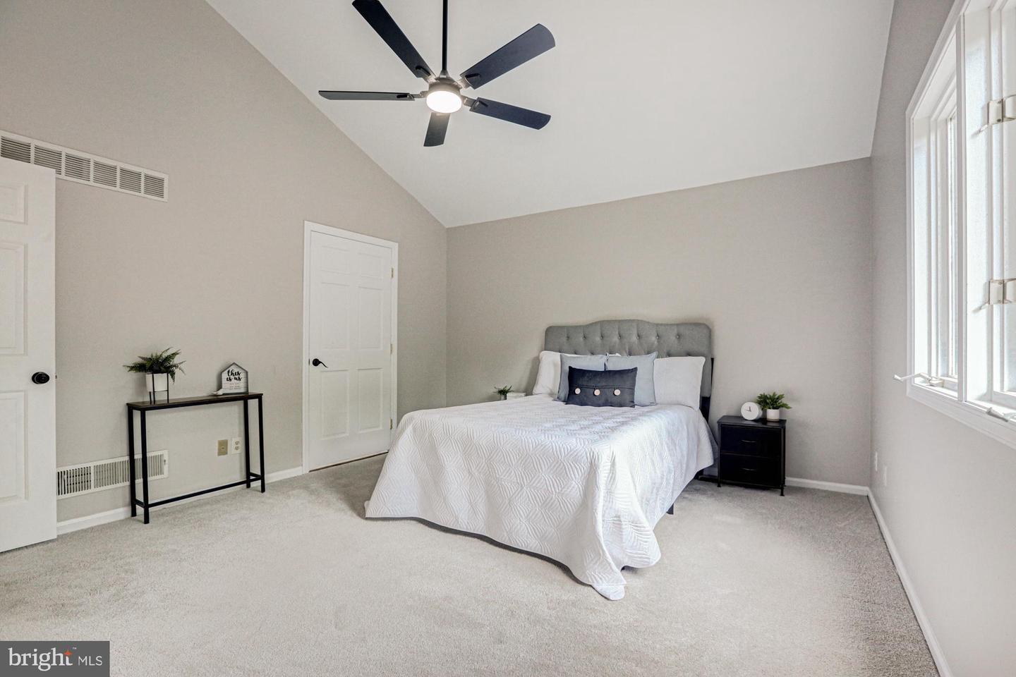 147 Crystal Run Dr Property Photo 45