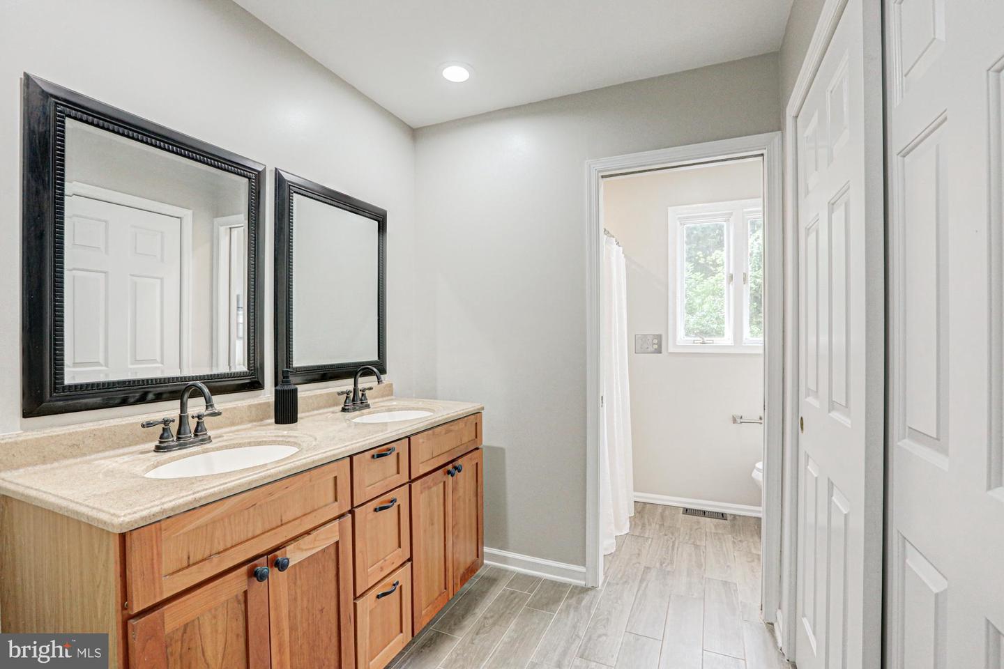 147 Crystal Run Dr Property Photo 50