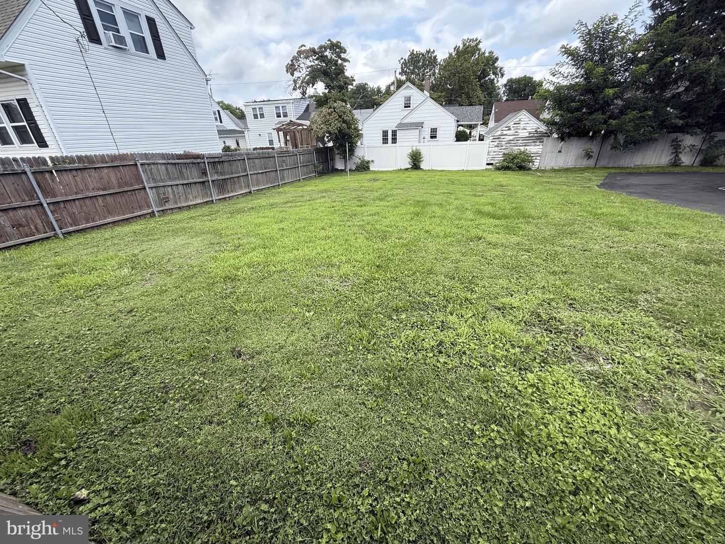 409 W Summit Ave Property Photo 1