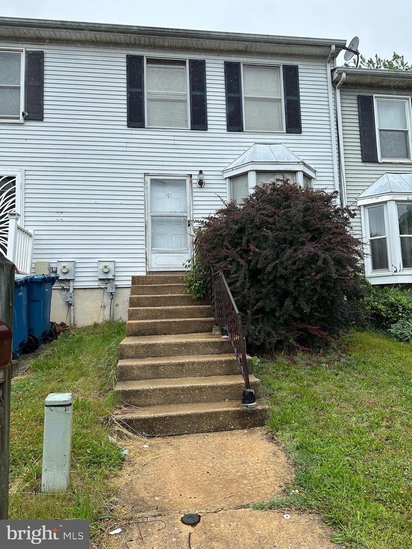 161 WHITBURN PL Property Photo 1