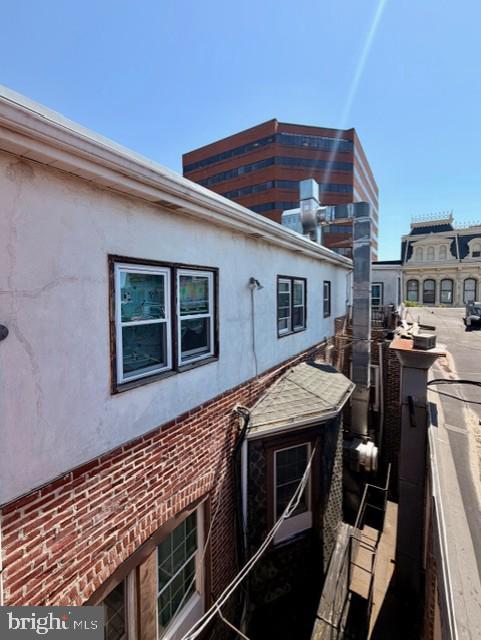 825 N Market St Property Photo 12