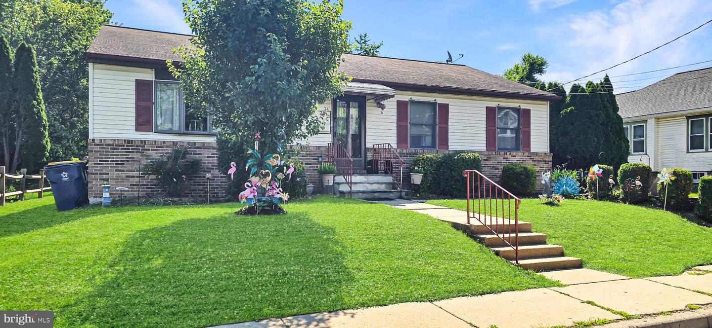 20 Poplar Ave Property Photo 2