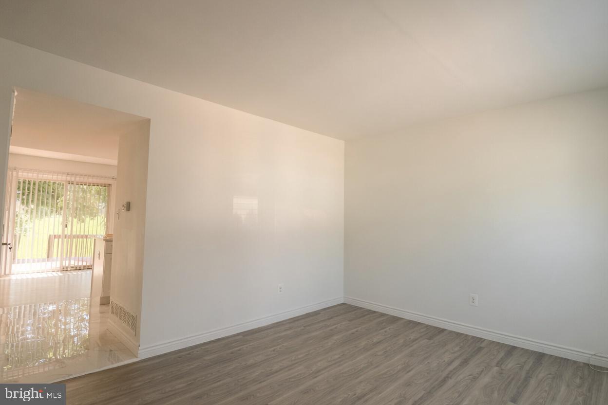 123 Whitburn Pl Property Photo 6