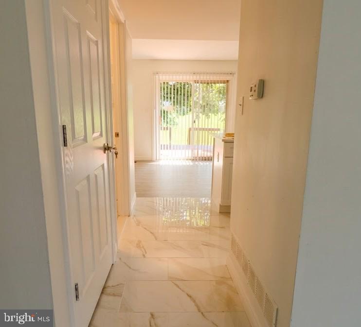 123 Whitburn Pl Property Photo 8