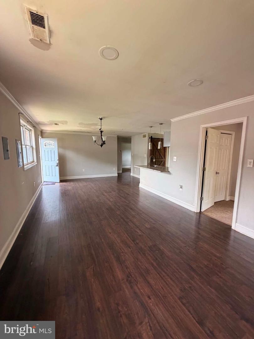 14 Bach Dr Property Photo 2