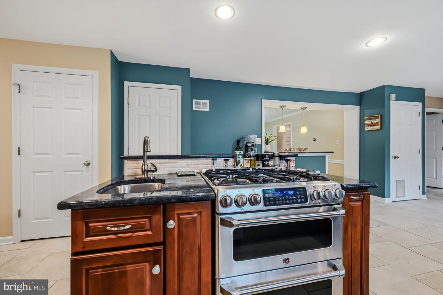 4554 Simon Rd Property Photo 12
