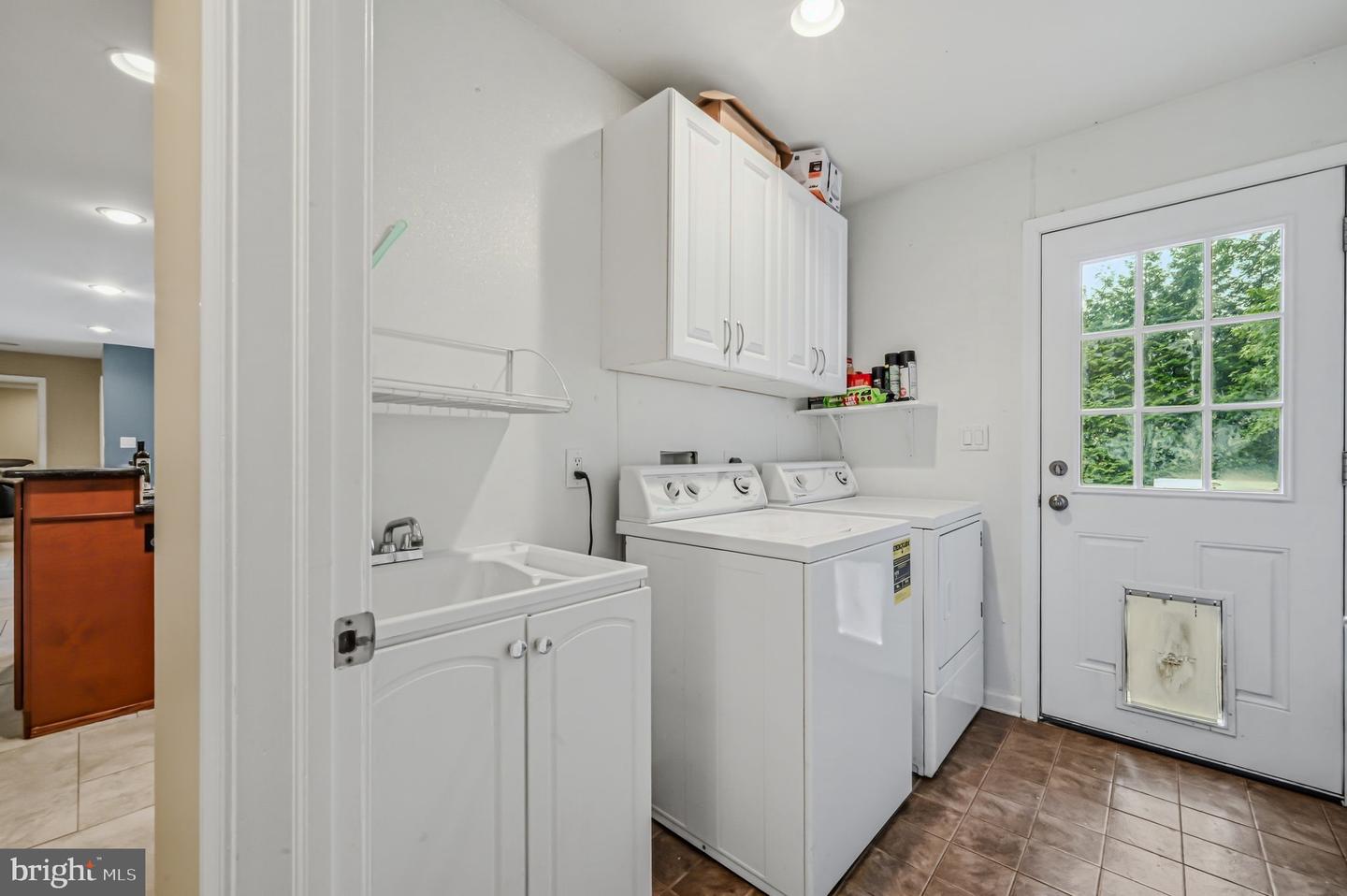 4554 Simon Rd Property Photo 17