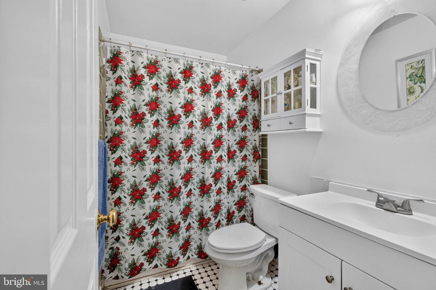 1221 Stinsford Rd Property Photo 9