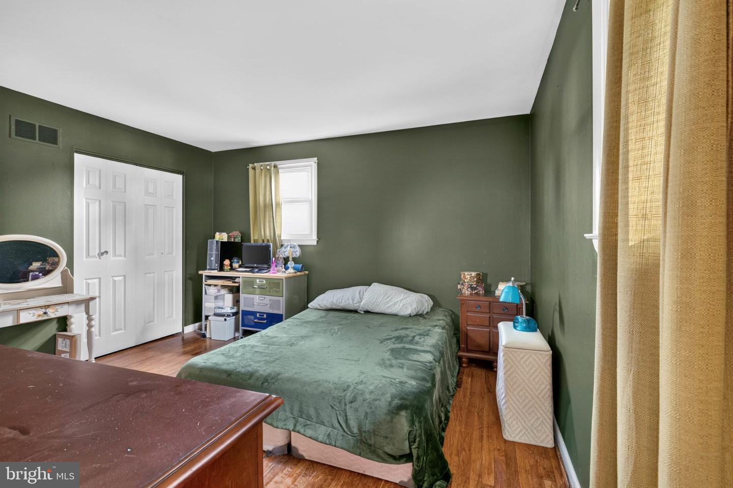 1221 Stinsford Rd Property Photo 10