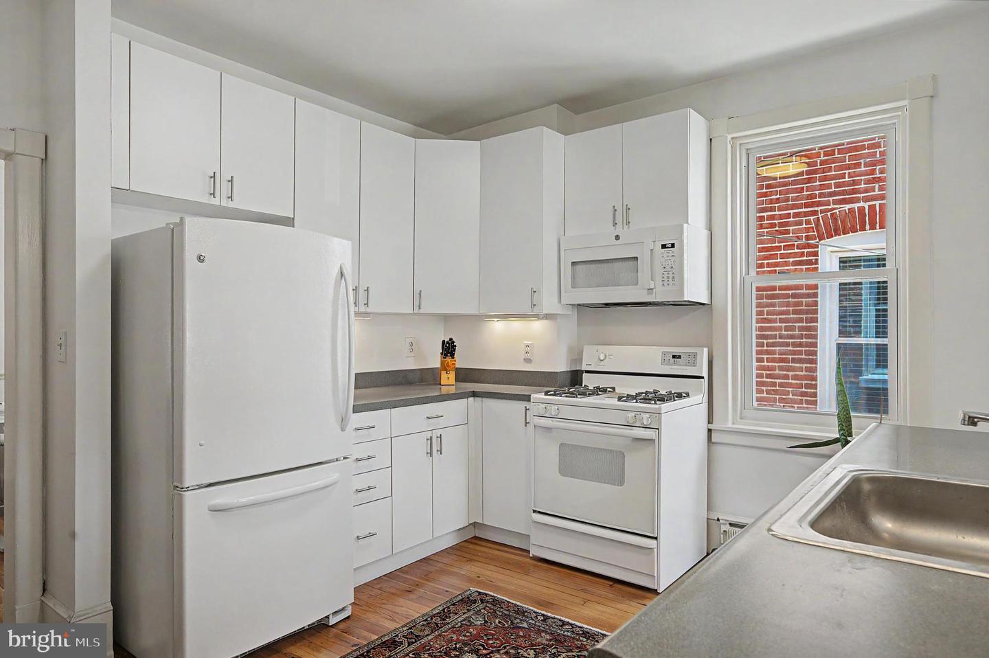 1906 Delaware Ave Property Photo 13