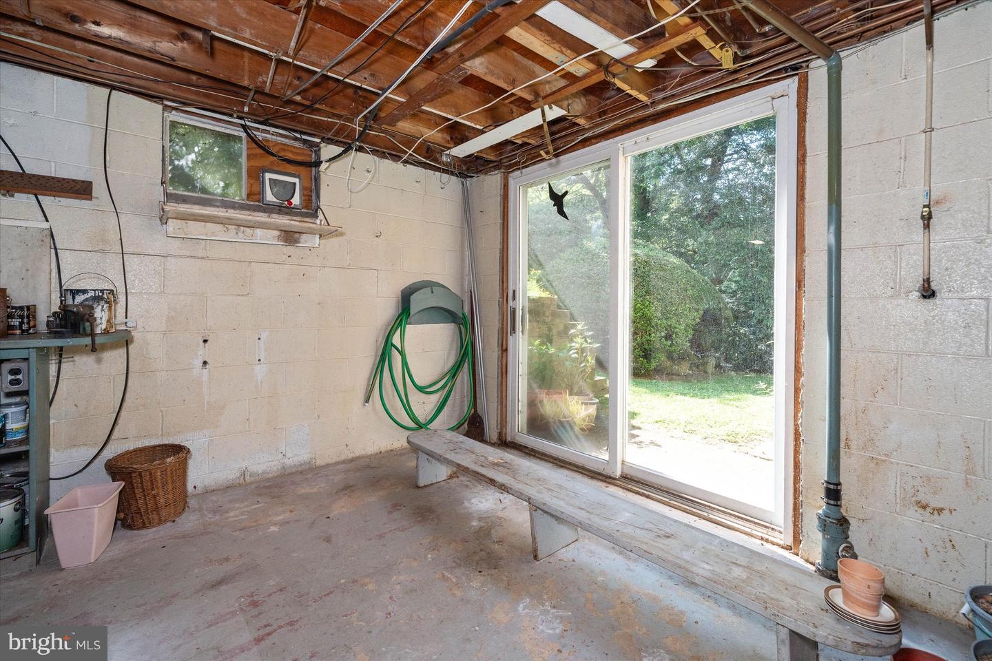 55 Woodhill Ct Property Photo 17