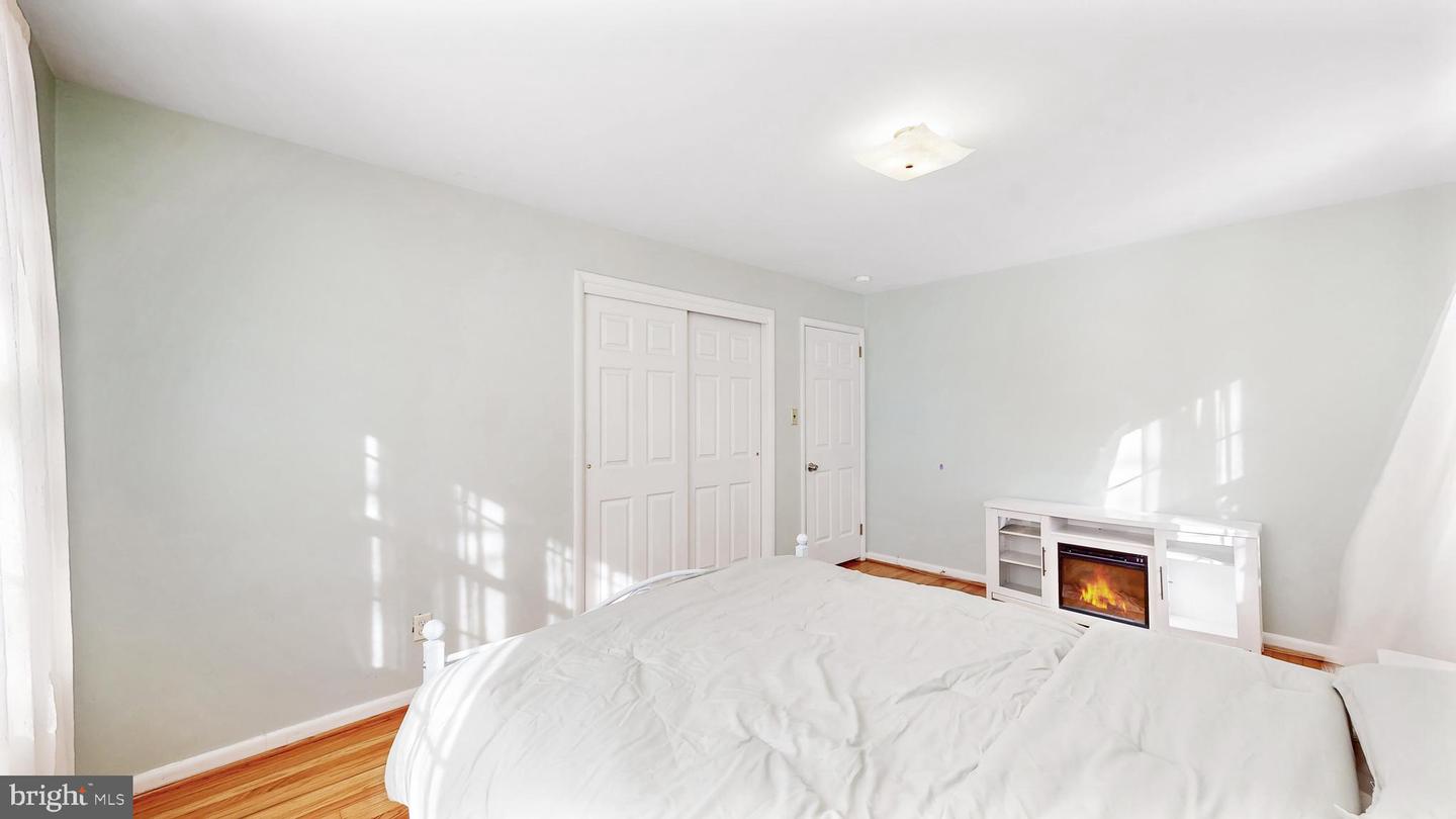 102 Meriden Dr Property Photo 19