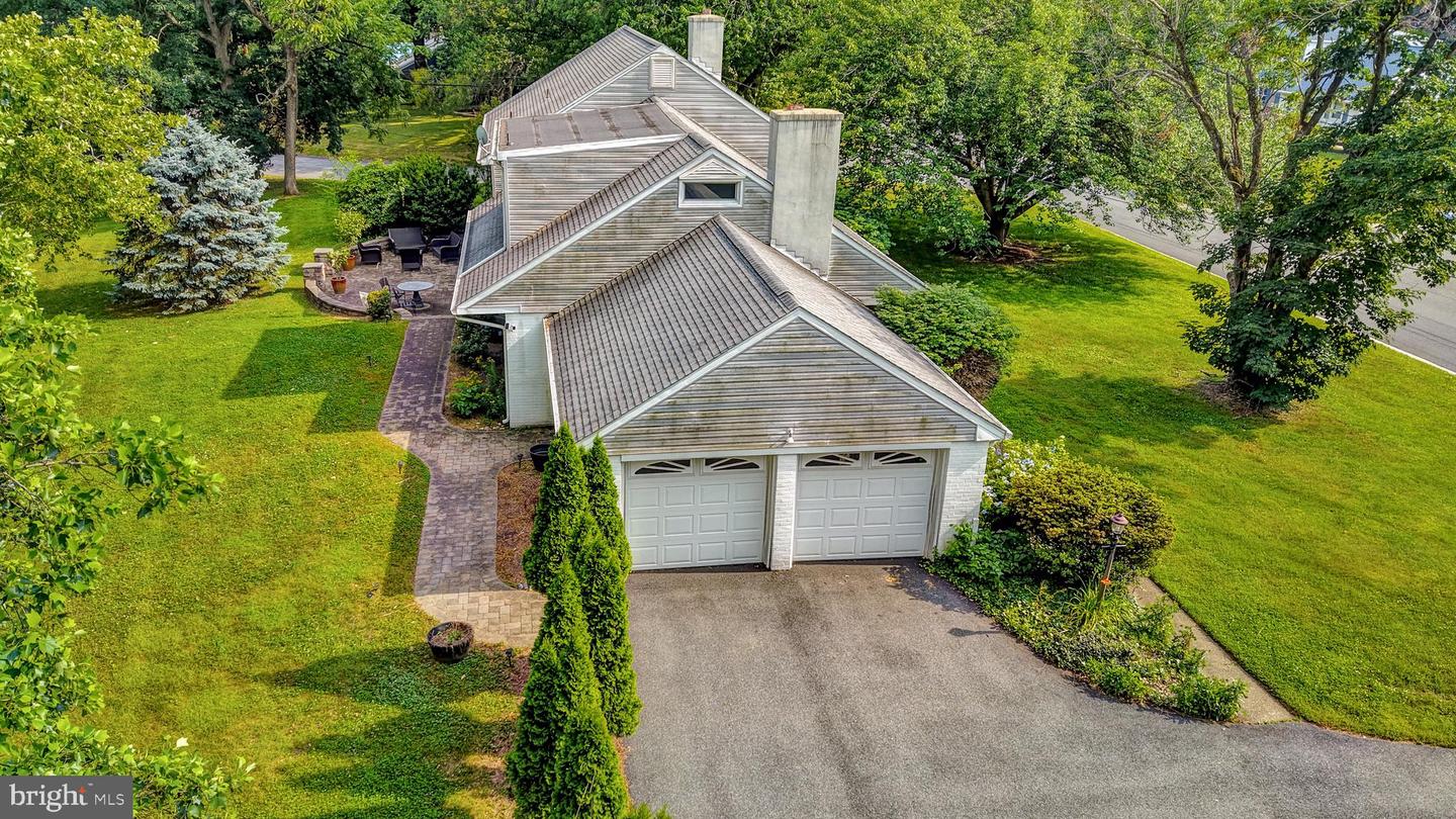 102 Meriden Dr Property Photo 43