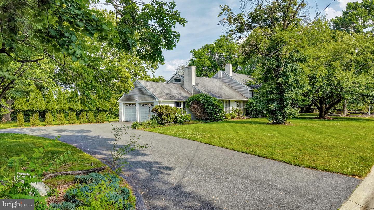 102 Meriden Dr Property Photo 48