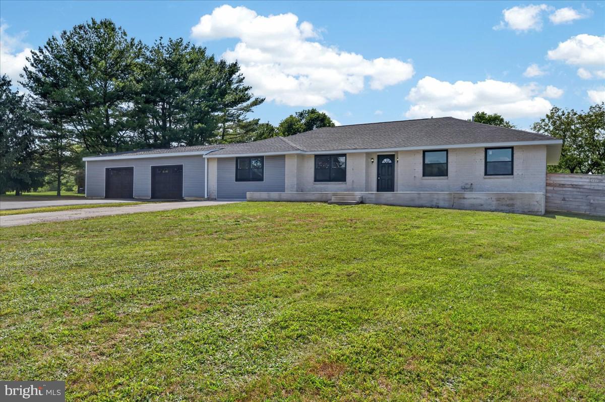 2 GAYNOR CT Property Photo 1