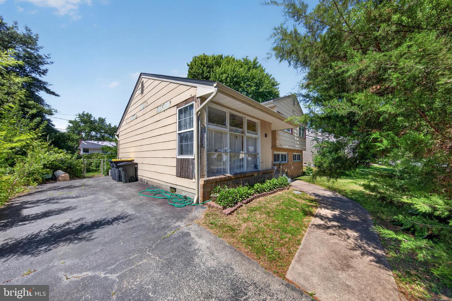 178 W Shelley Dr Property Photo 4