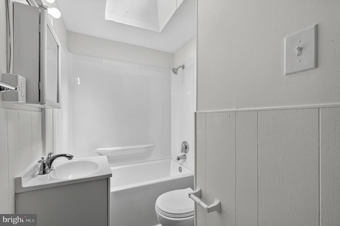 53 Madison Dr Property Photo 14