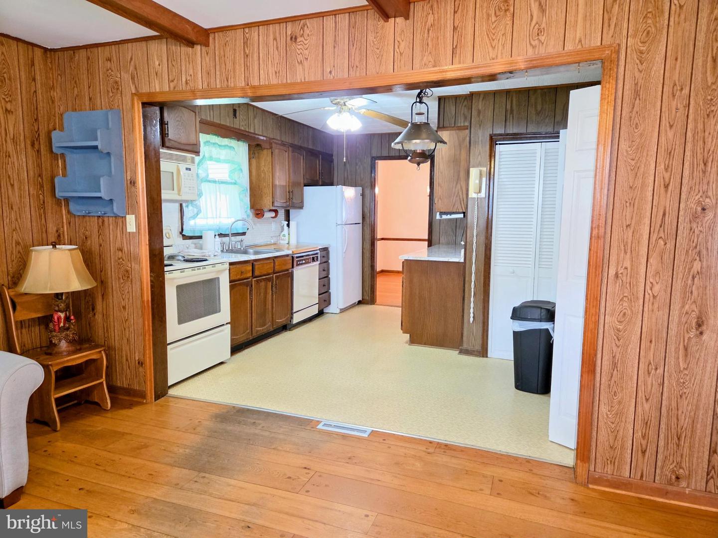 3810 Katherine Ave Property Photo 14