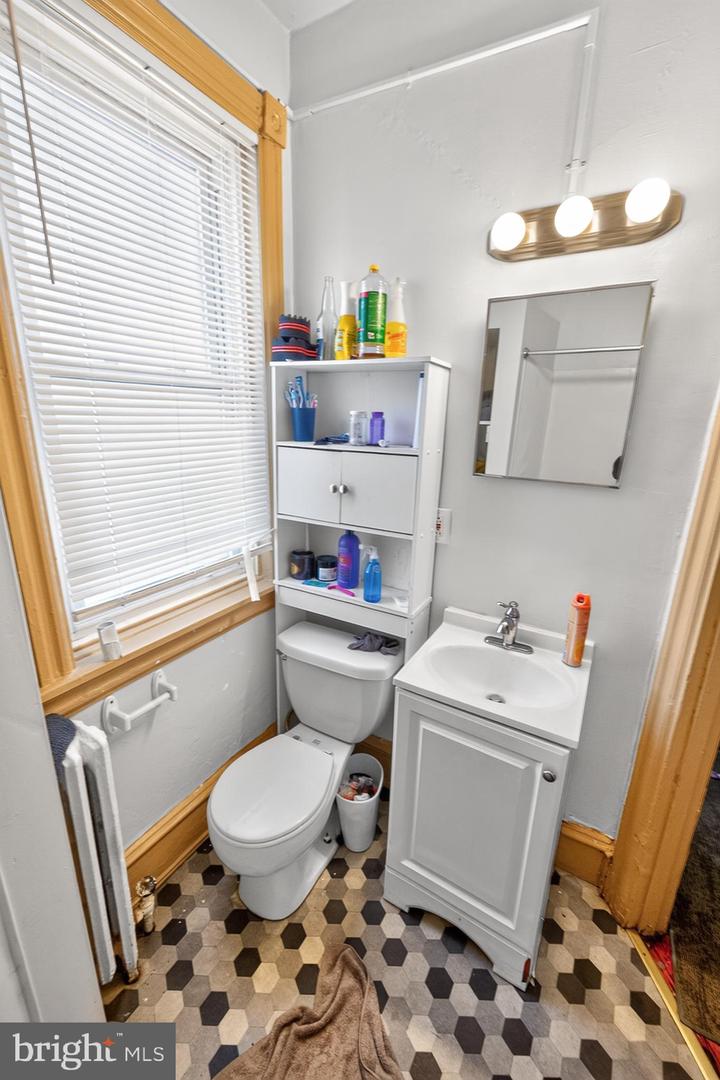 2521 N Tatnall St Property Photo 10